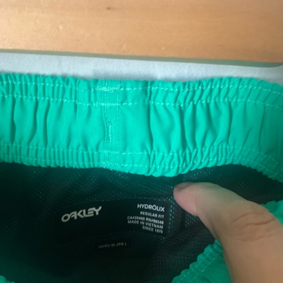 Oakley Swim Trunks Shirts Men’s Size Large Hydrolix Reg Fit Lined Drawstring - Picture 4 of 8